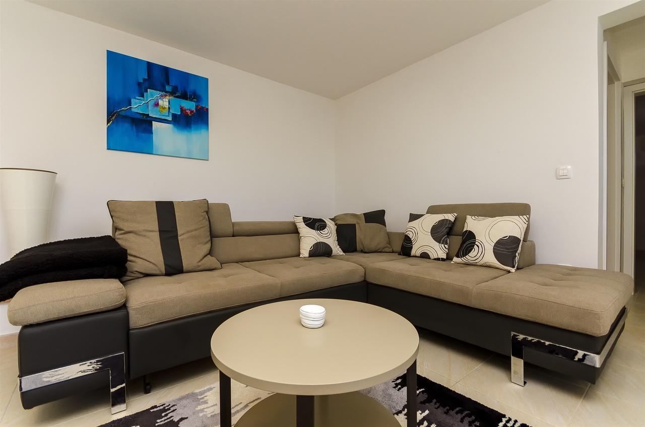 Apartment Mirjana Рогозница Екстериор снимка