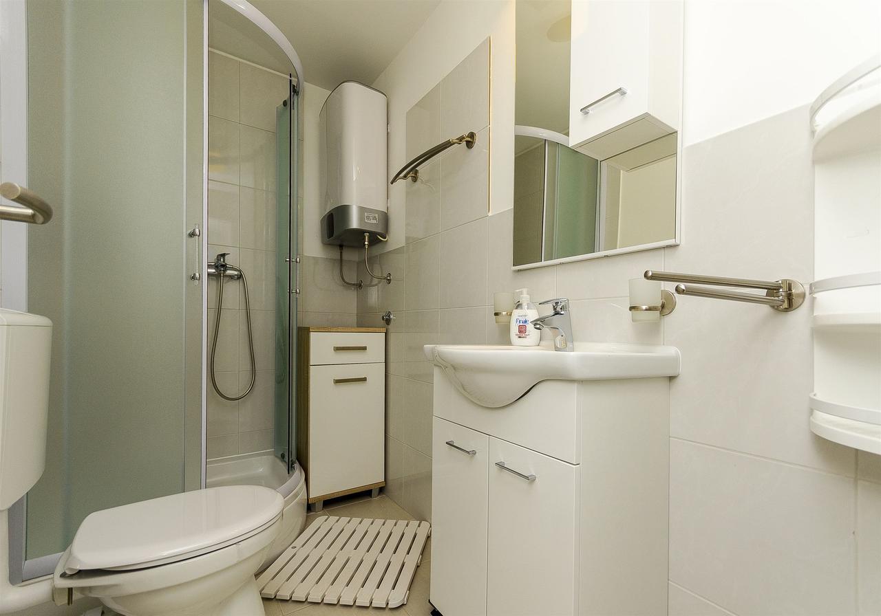 Apartment Mirjana Рогозница Екстериор снимка